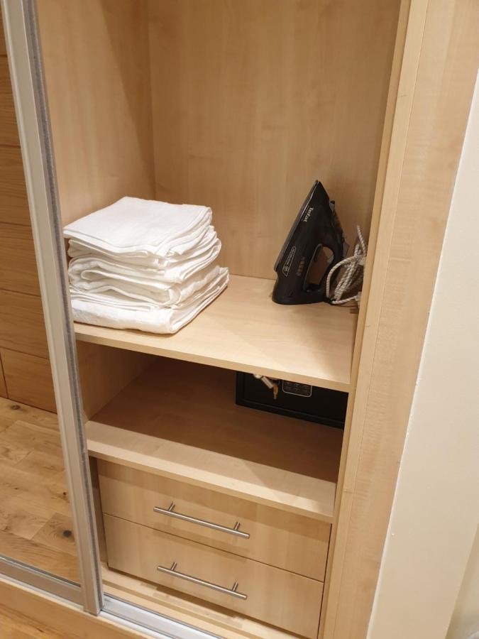 London Luxury Apartments 5 Min Walk From Ilford Station, With Free Parking Free Wifi Eksteriør billede