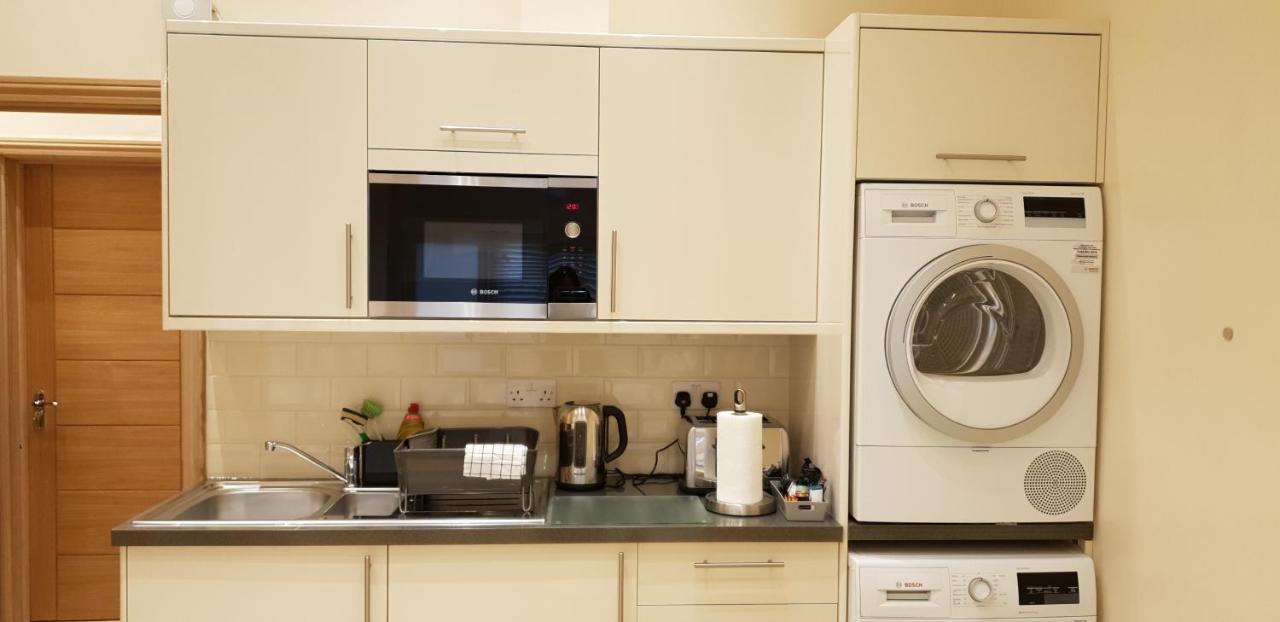 London Luxury Apartments 5 Min Walk From Ilford Station, With Free Parking Free Wifi Eksteriør billede
