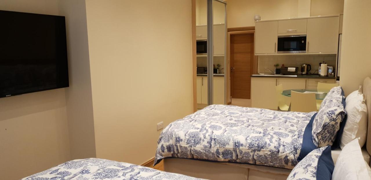 London Luxury Apartments 5 Min Walk From Ilford Station, With Free Parking Free Wifi Eksteriør billede