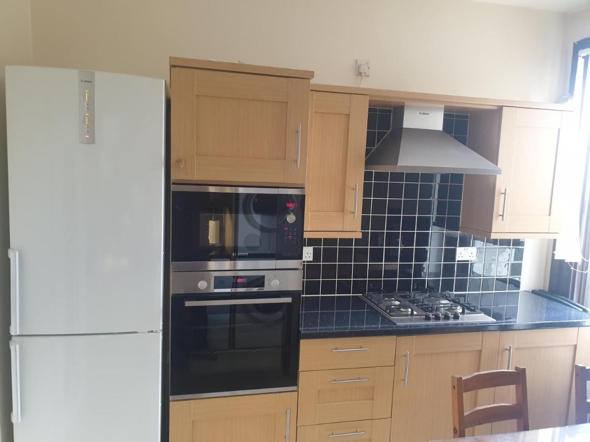 London Luxury Apartments 5 Min Walk From Ilford Station, With Free Parking Free Wifi Eksteriør billede