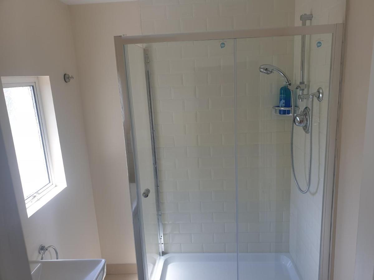 London Luxury Apartments 5 Min Walk From Ilford Station, With Free Parking Free Wifi Eksteriør billede