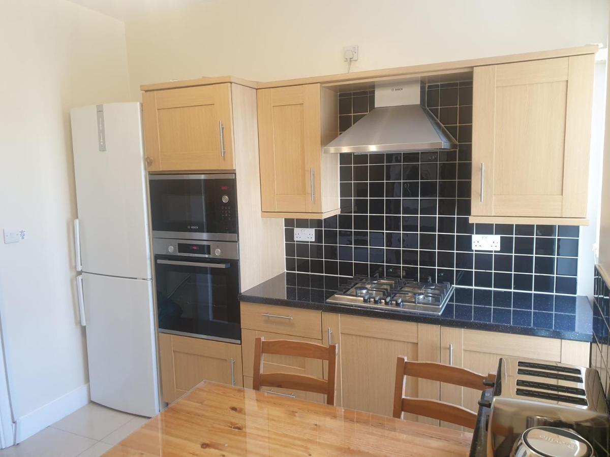 London Luxury Apartments 5 Min Walk From Ilford Station, With Free Parking Free Wifi Eksteriør billede