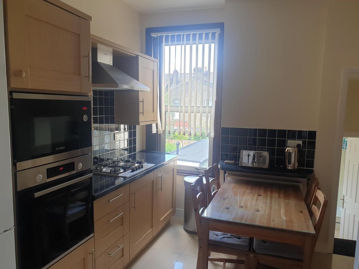 London Luxury Apartments 5 Min Walk From Ilford Station, With Free Parking Free Wifi Eksteriør billede