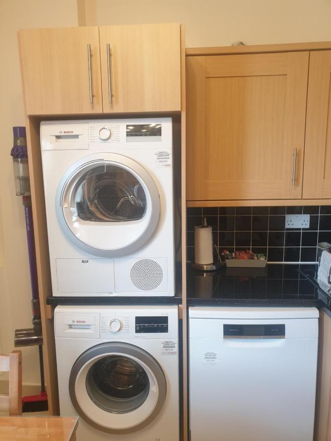 London Luxury Apartments 5 Min Walk From Ilford Station, With Free Parking Free Wifi Eksteriør billede