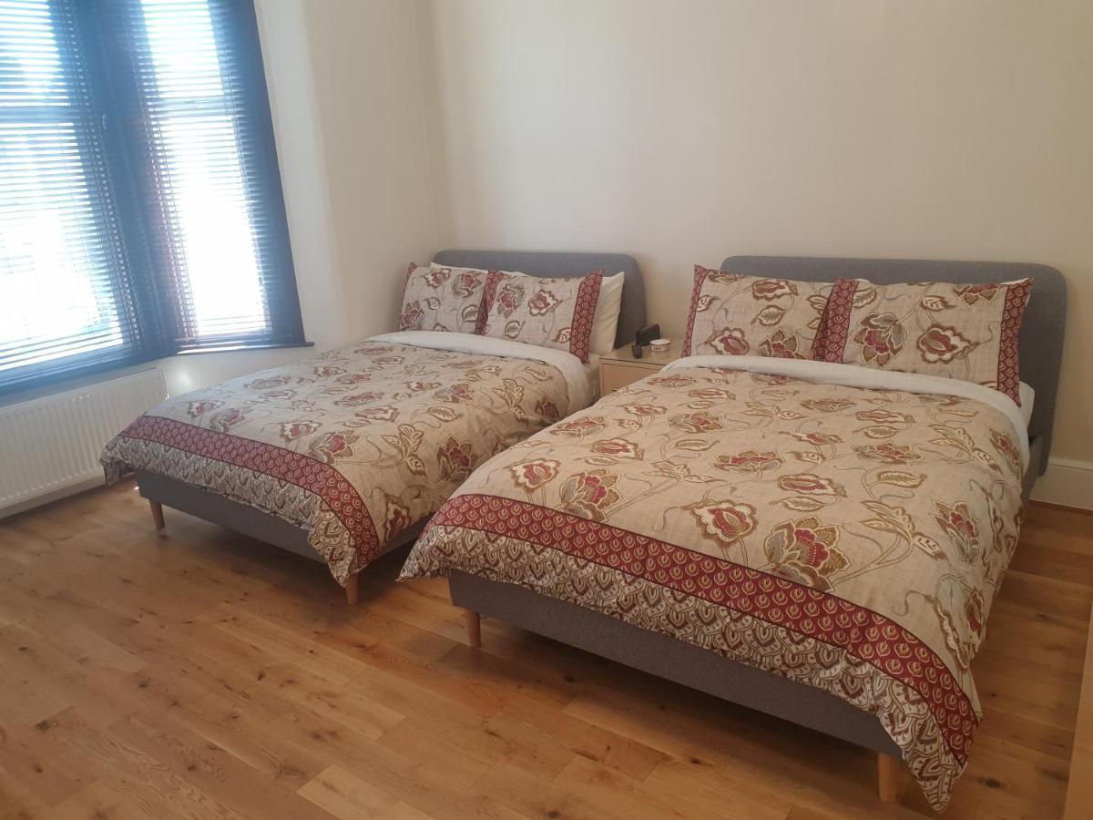 London Luxury Apartments 5 Min Walk From Ilford Station, With Free Parking Free Wifi Eksteriør billede